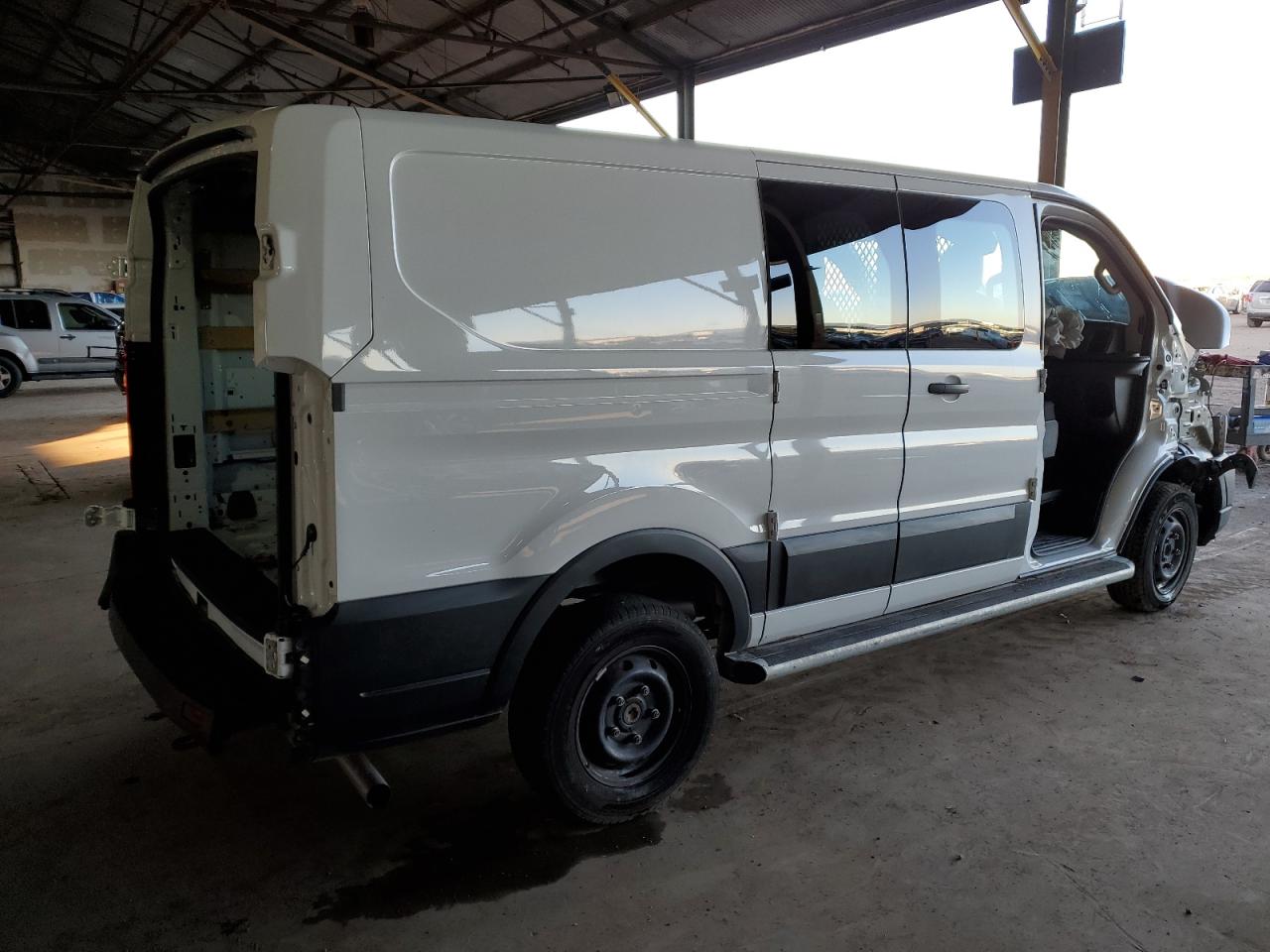 Изображение 3 2023 FORD TRANSIT T-250 2023 с VIN 1FTBR1Y86PKA25174