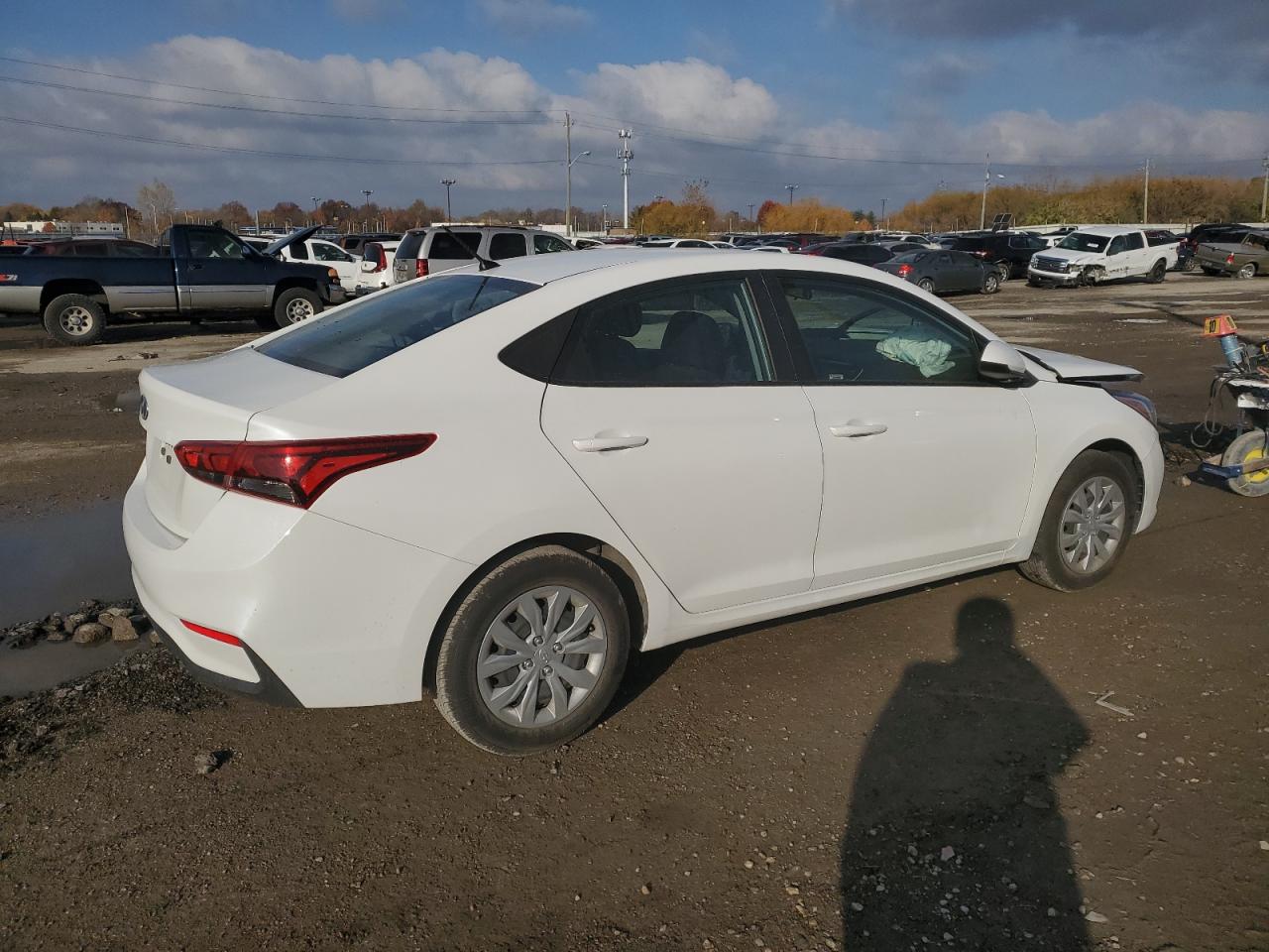 Изображение 3 2022 HYUNDAI ACCENT SE 2022 с VIN 3KPC24A66NE186546