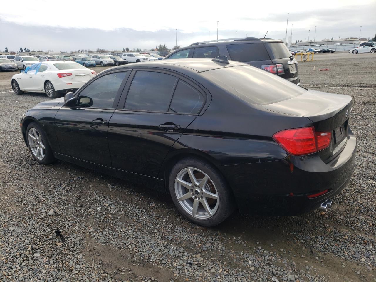 Obraz 2 z 2013 BMW 328 I 2013 z VIN WBA3A5C53DF602762