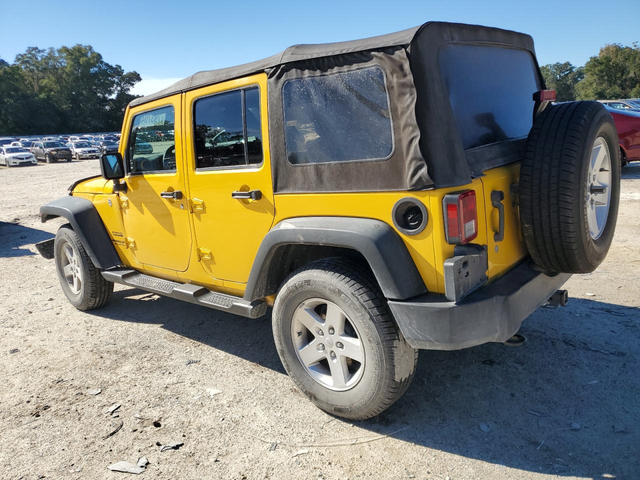 Obraz 2 z 2015 JEEP WRANGLER UNLIMITED SPORT 2015 z VIN 1C4BJWDG1FL605474