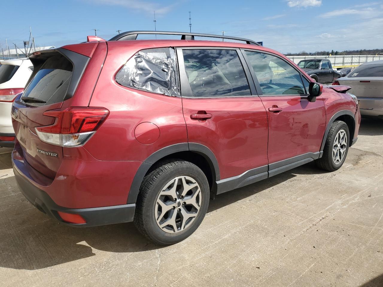 Obraz 3 z 2020 SUBARU FORESTER PREMIUM 2020 z VIN JF2SKAJC0LH417496