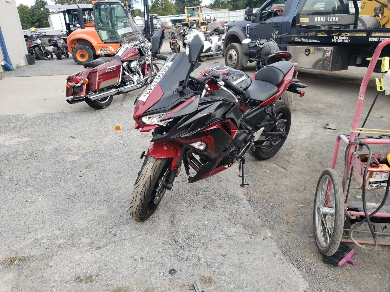 Image 2 of Kawasaki Ex650 M 2021 with VIN ML5EXEM19MDA30868