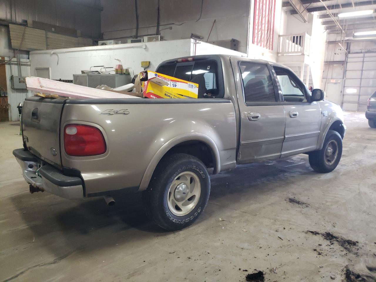 Obraz 3 z 2001 FORD F150 SUPERCREW 2001 z VIN 1FTRW08L51KF28143