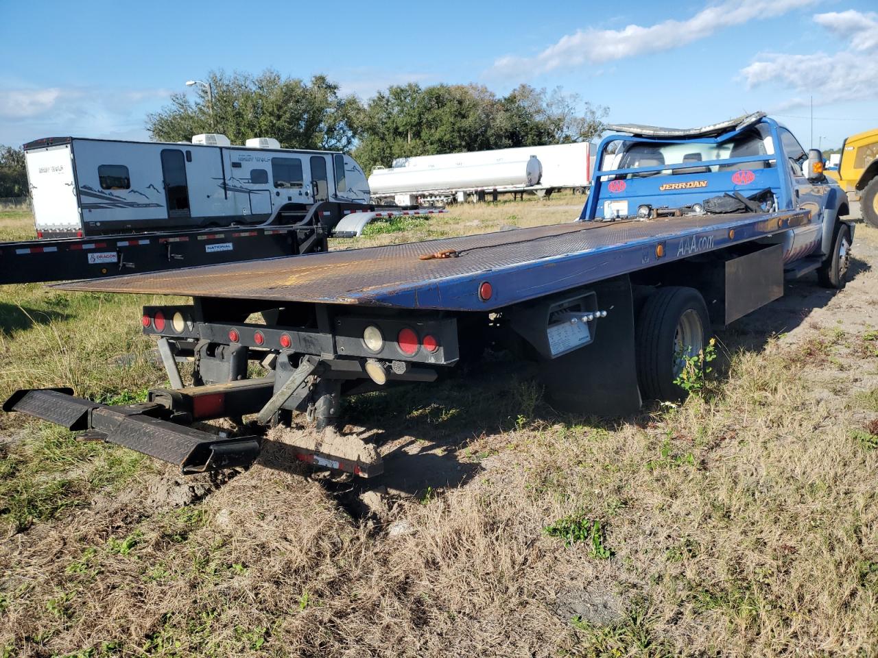 Obraz 3 z 2015 FORD F550 SUPER DUTY 2015 z VIN 1FDUF5GTXFEB40741
