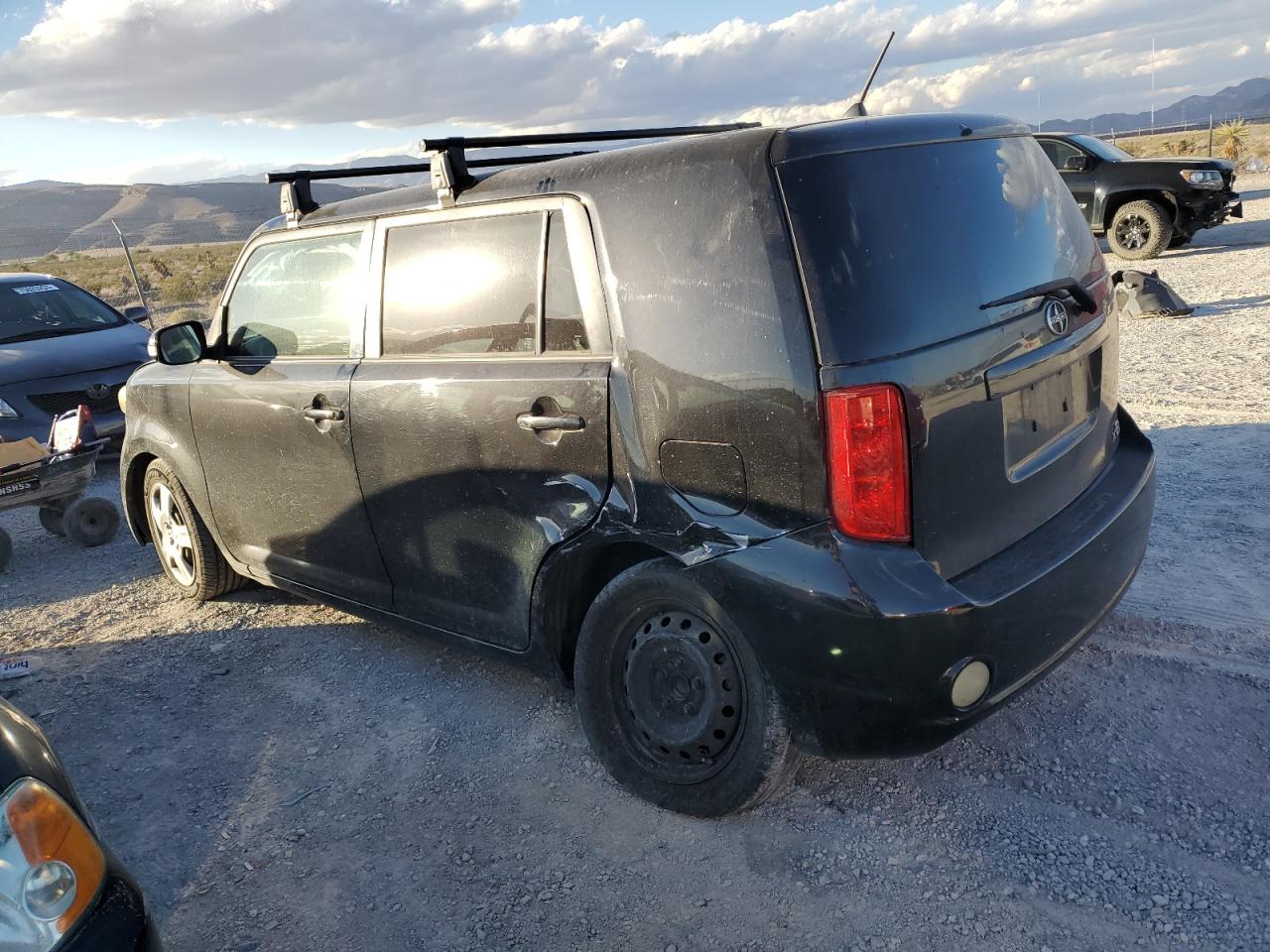 Obraz 2 z 2008 TOYOTA SCION XB 2008 z VIN JTLKE50E881030179