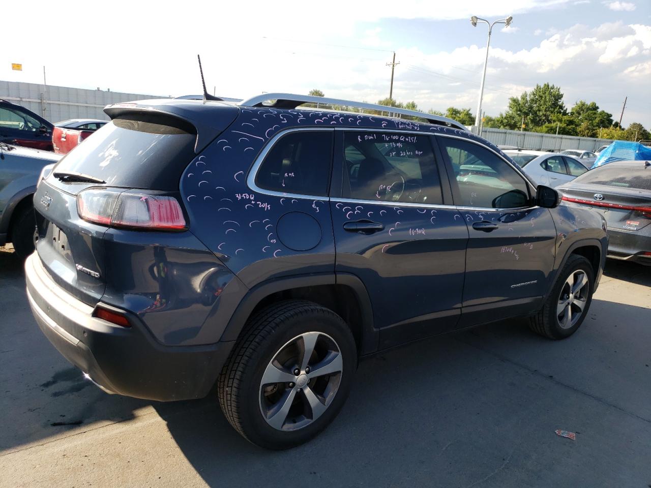 Image 3 of 2020 JEEP CHEROKEE LIMITED 2020 with VIN 1C4PJMDX1LD579183
