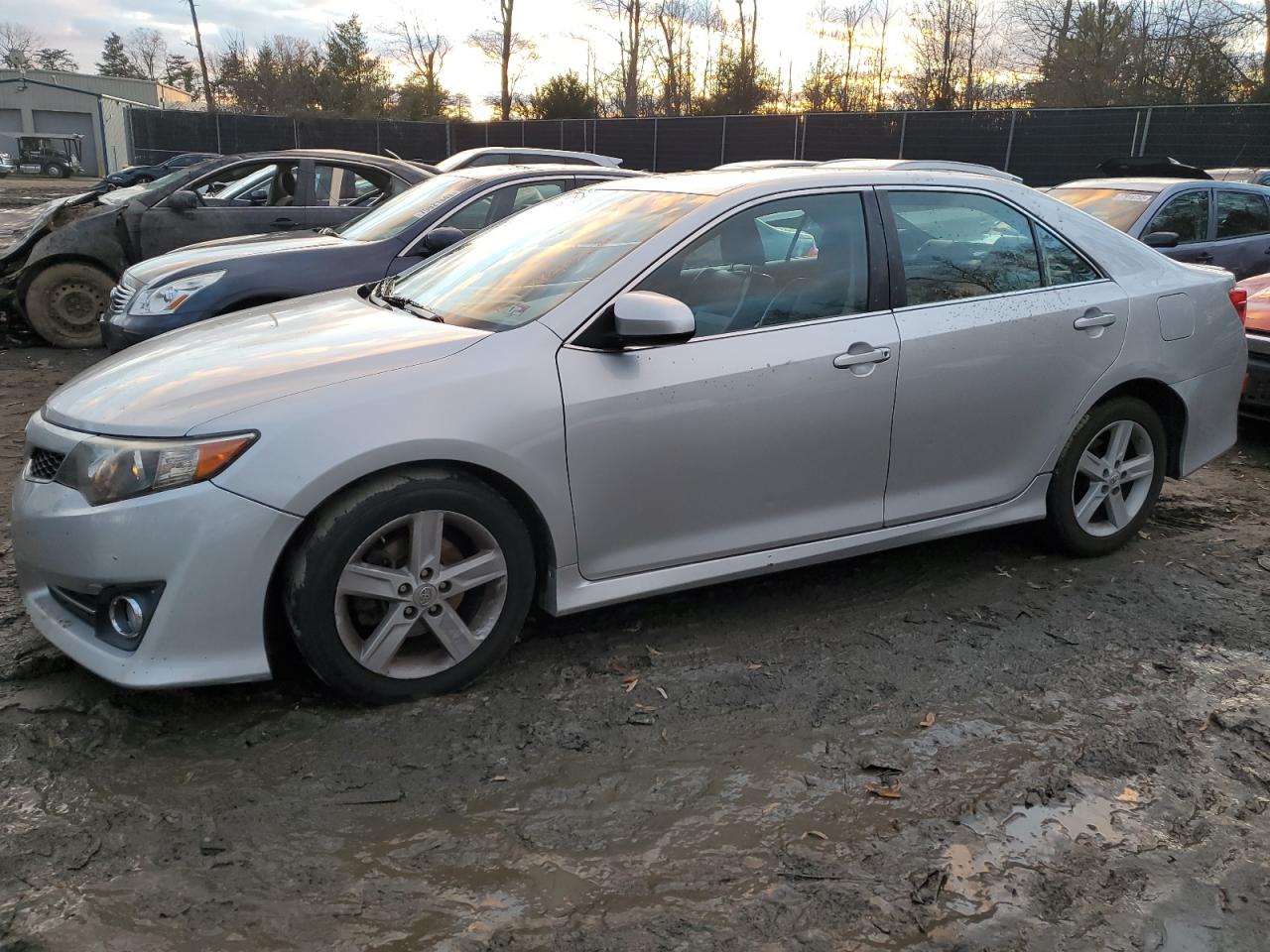 Obraz 1 z 2012 TOYOTA CAMRY BASE 2012 z VIN 4T1BF1FK5CU127874
