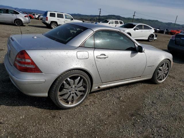 Image 3 of 2002 MERCEDES-BENZ SLK 230 KOMPRESSOR 2002 with VIN WDBKK49F02F263878