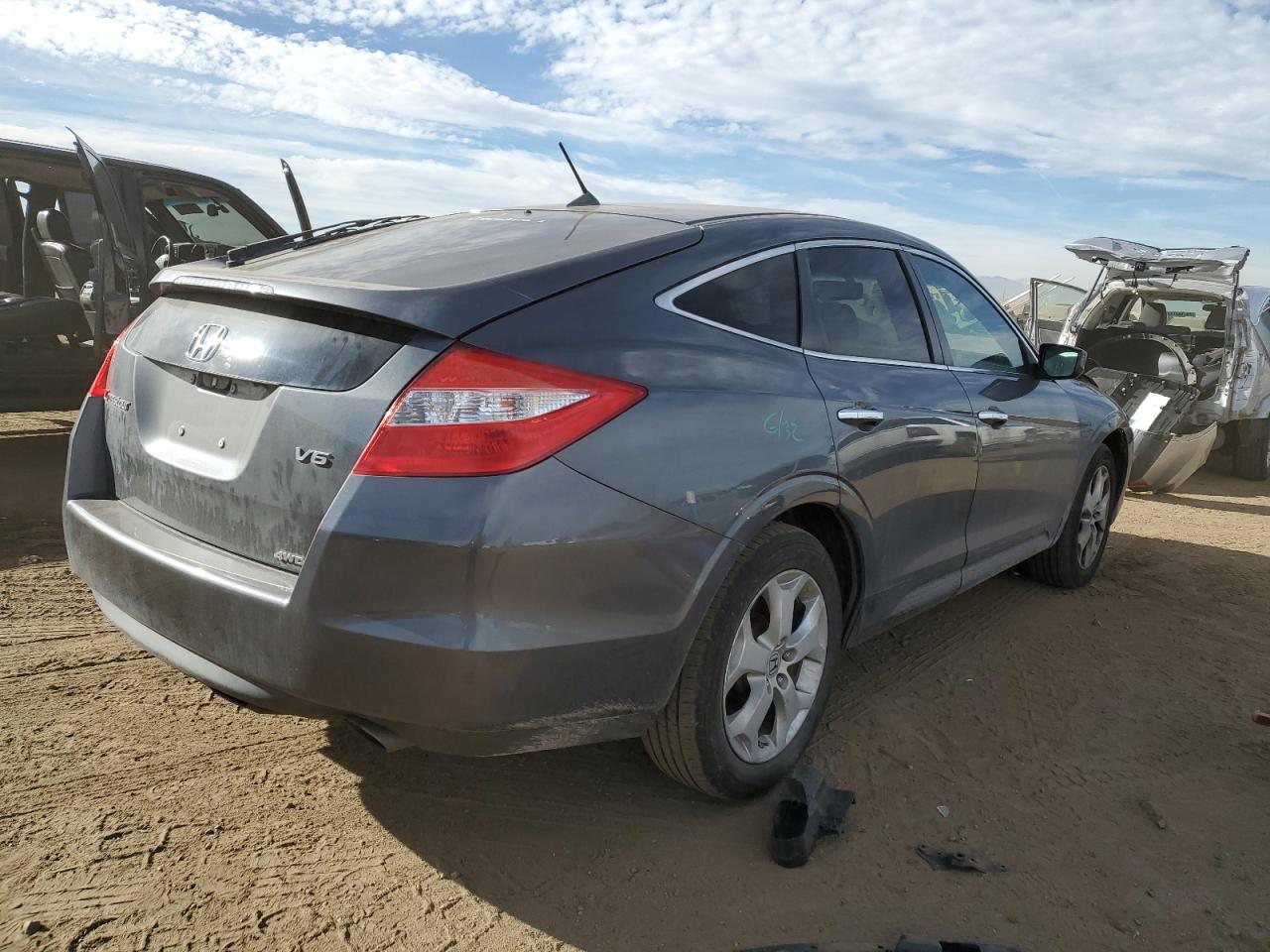 Image 3 of 2012 HONDA CROSSTOUR EXL 2012 with VIN 5J6TF2H59CL002110