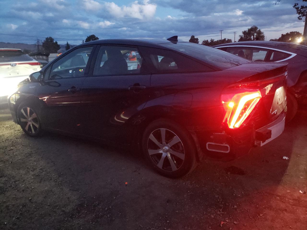 Image 2 of 2018 TOYOTA MIRAI  2018 with VIN JTDBVRBD8JA004386