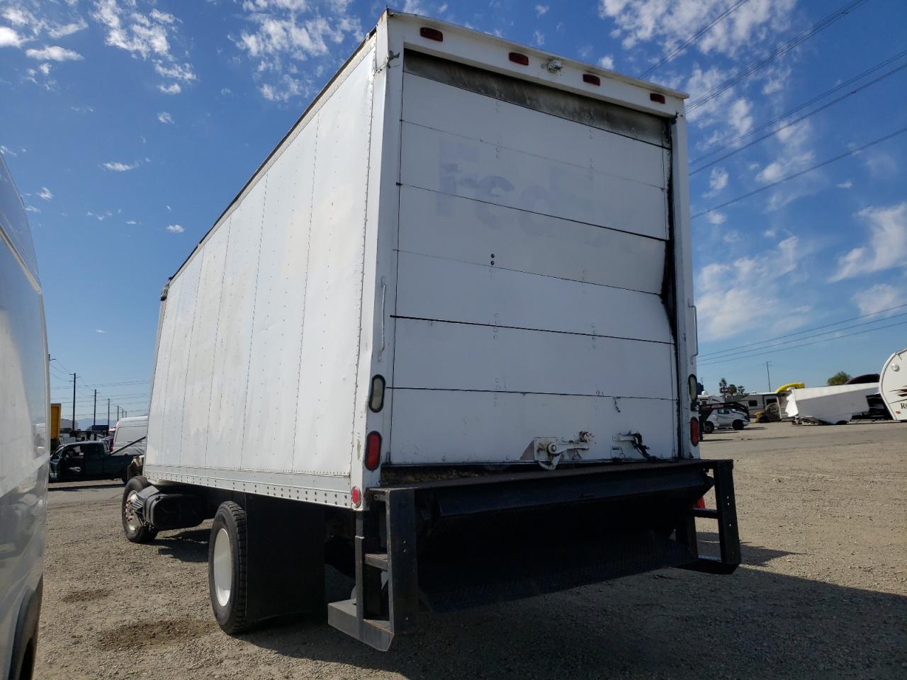 Image 3 of 1999 INTERNATIONAL 4000 4700 1999 with VIN 1HTSCAAM2XH689383