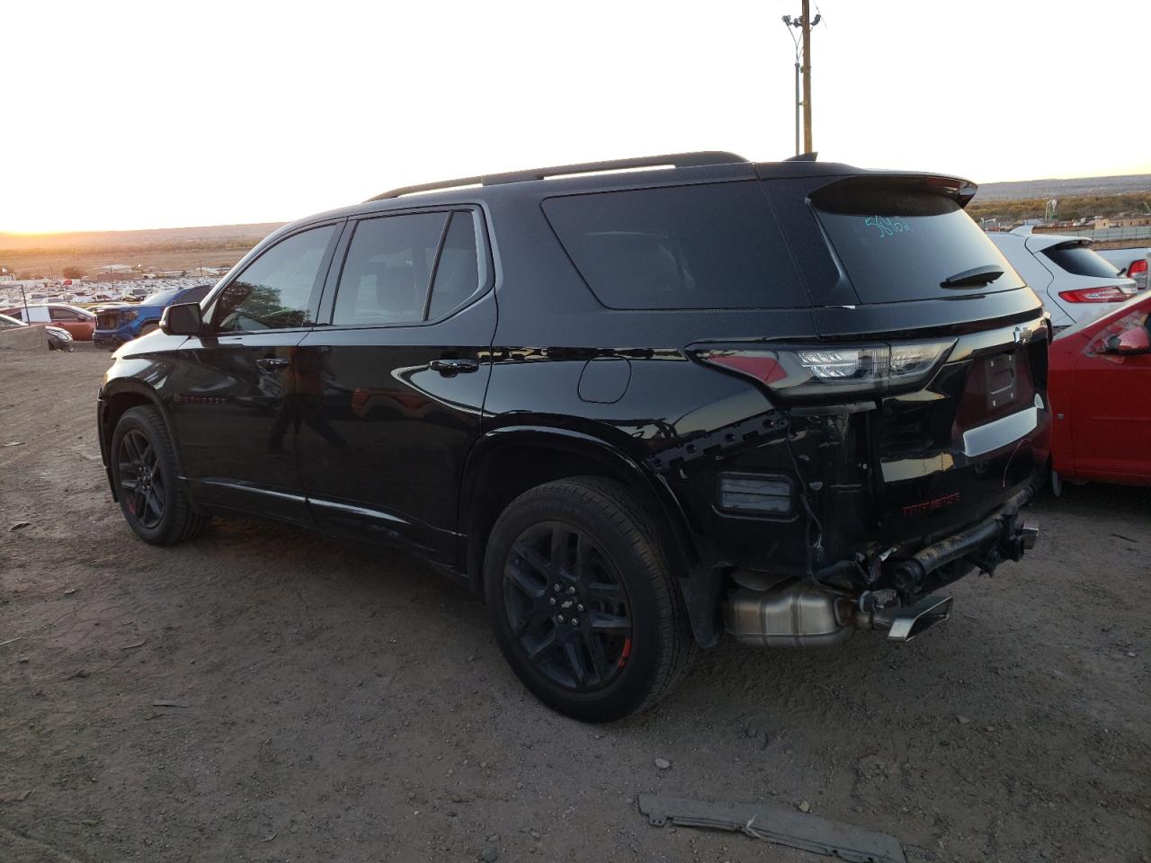Obraz 2 z 2021 CHEVROLET TRAVERSE PREMIER 2021 z VIN 1GNEVKKW7MJ239220