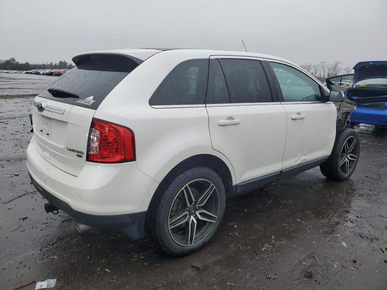Image 3 of 2014 FORD EDGE LIMITED 2014 with VIN 2FMDK4KC3EBB10892