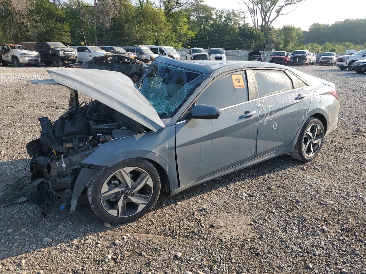 Image 1 of 2022 HYUNDAI ELANTRA LIMITED 2022 with VIN KMHLP4AG8NU363007