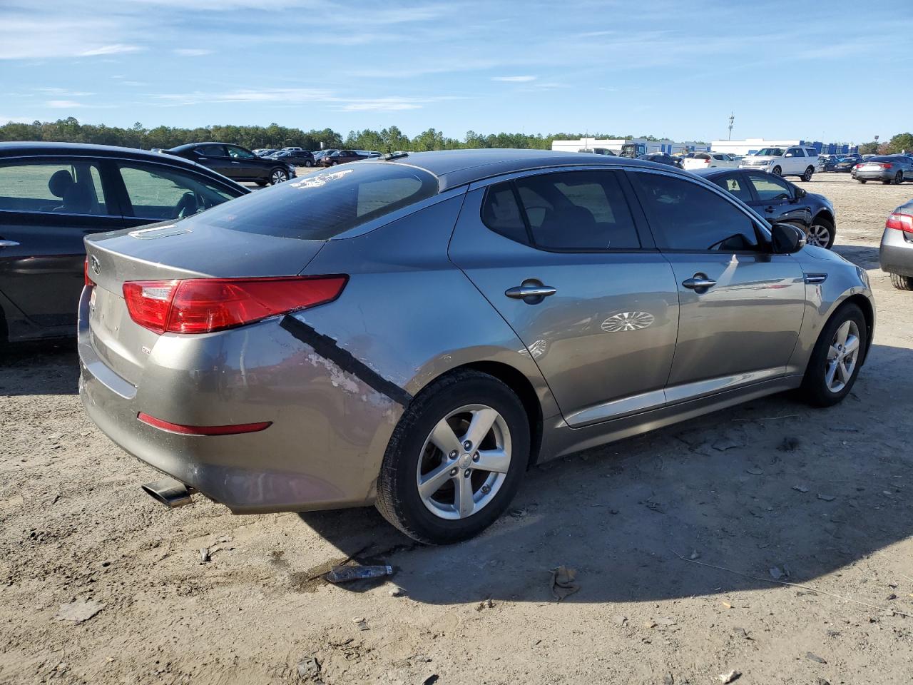 Image 3 of 2015 KIA OPTIMA LX 2015 with VIN 5XXGM4A73FG510100