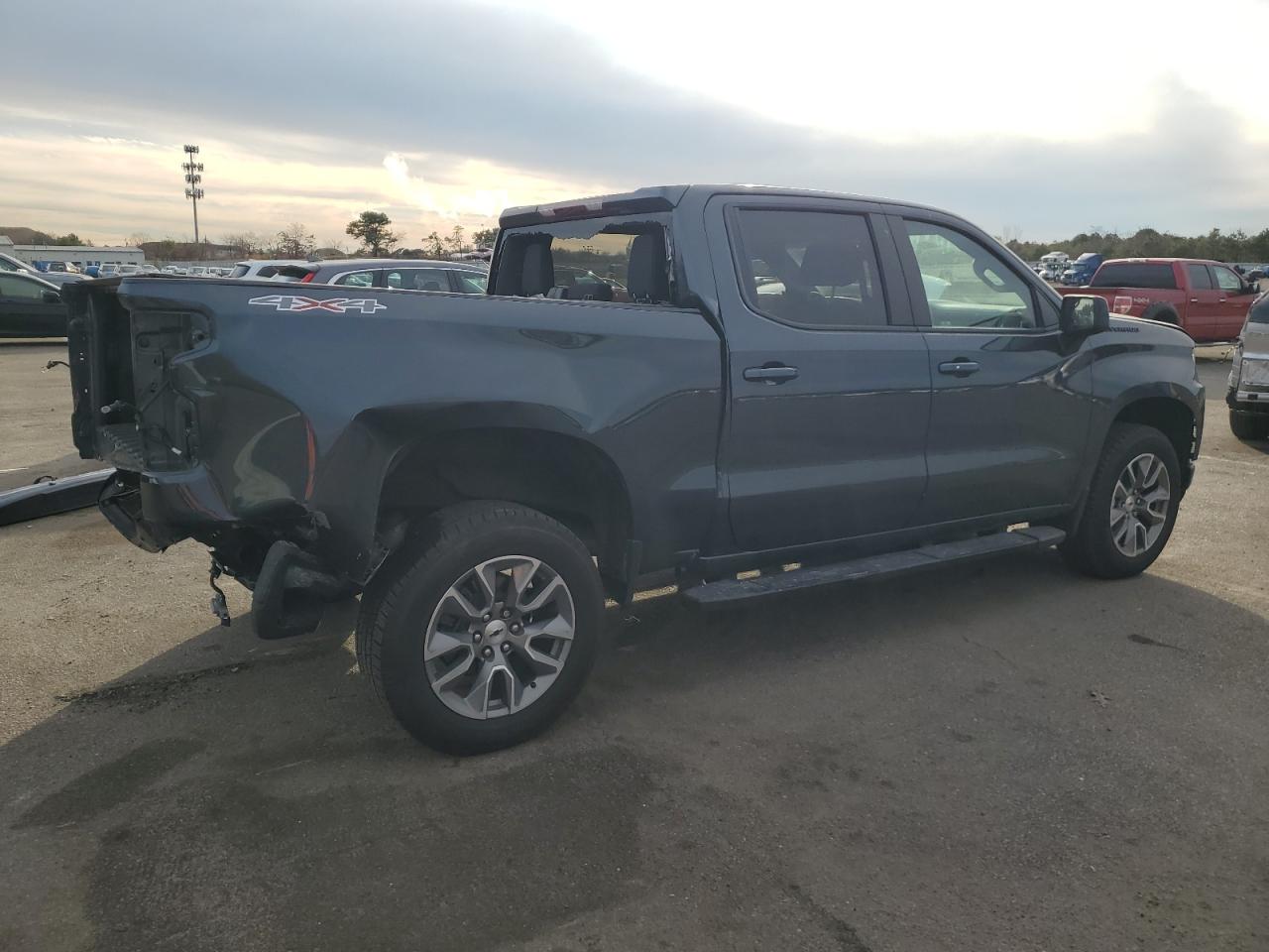 Image 3 of 2022 CHEVROLET SILVERADO LTD K1500 RST 2022 with VIN 1GCUYEEDXNZ180285