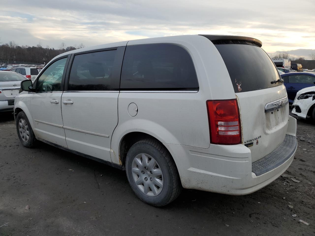 Изображение 2 2010 CHRYSLER TOWN & COUNTRY LX 2010 с VIN 2A4RR4DEXAR108427
