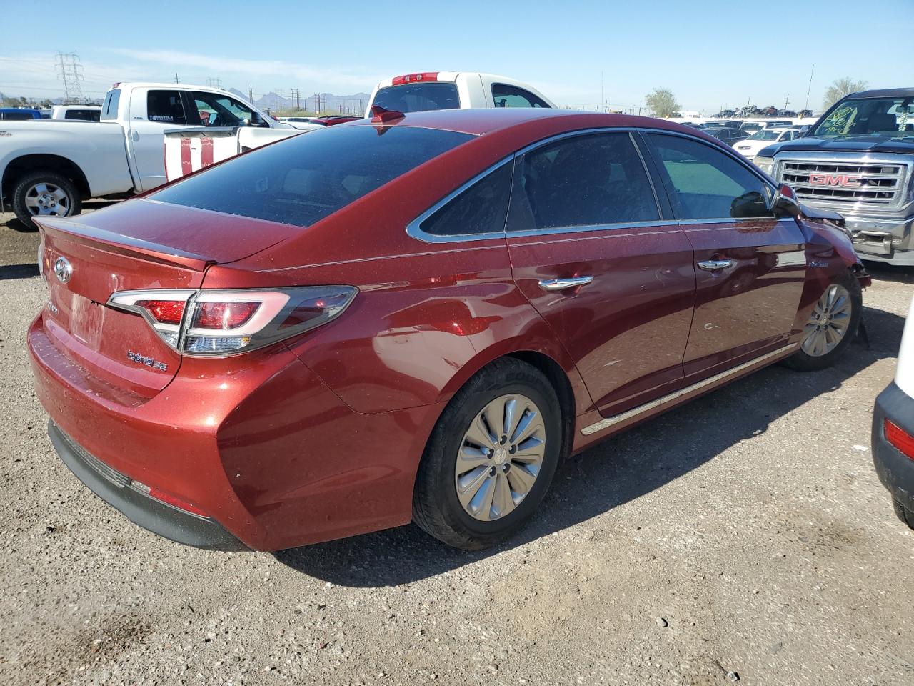 Image 3 of 2017 HYUNDAI SONATA HYBRID 2017 with VIN KMHE24L33HA064483