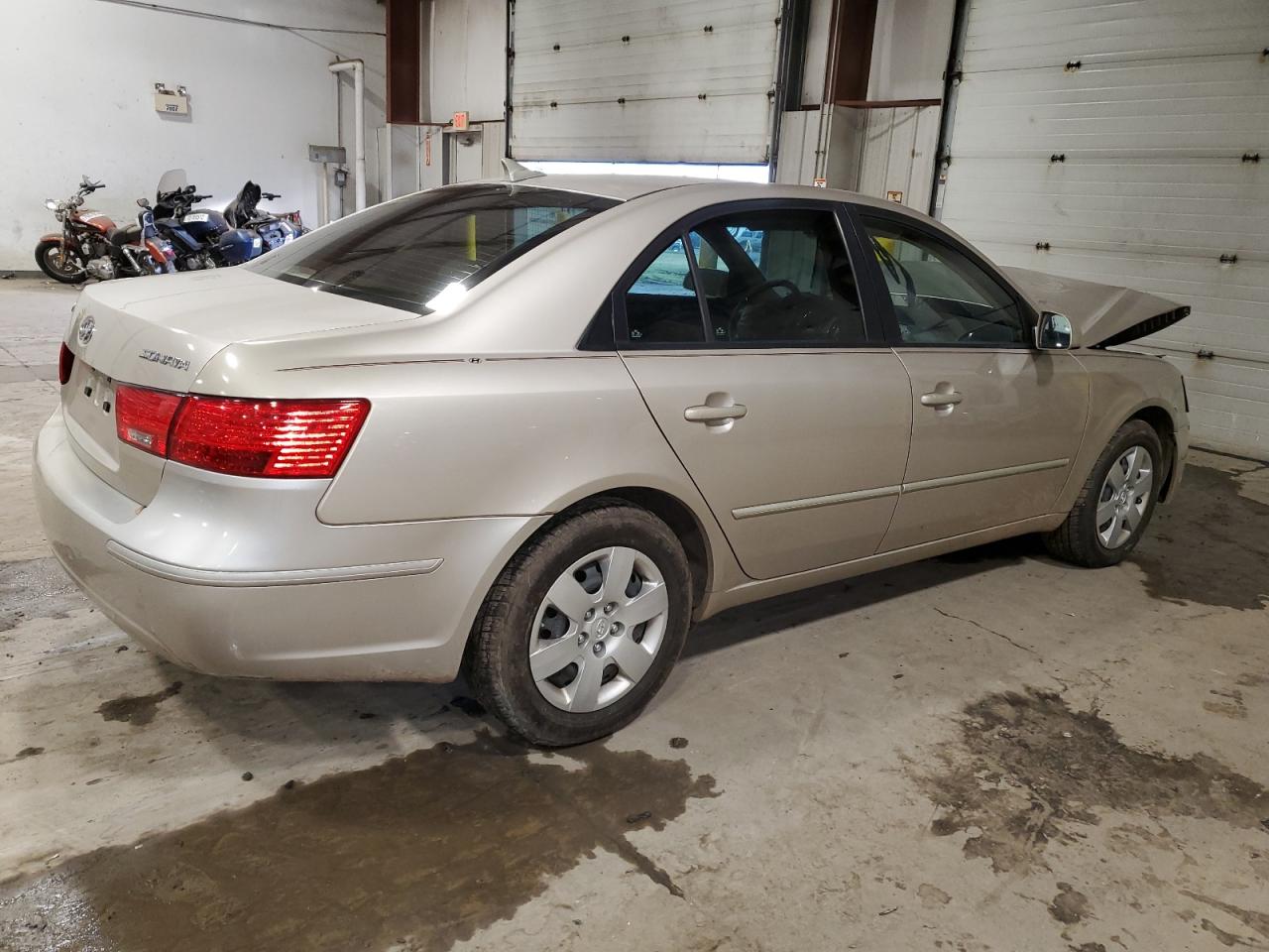 Obraz 3 z 2010 HYUNDAI SONATA GLS 2010 z VIN 5NPET4AC7AH645424