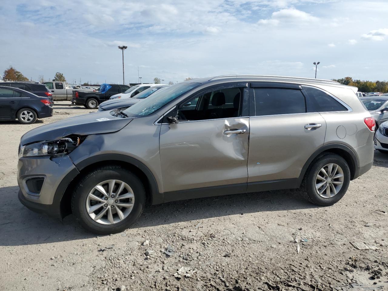 Image 1 of 2017 KIA SORENTO LX 2017 with VIN 5XYPG4A30HG194951