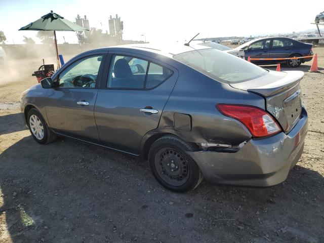 Obraz 2 z 2016 NISSAN VERSA S 2016 z VIN 3N1CN7AP9GL827160