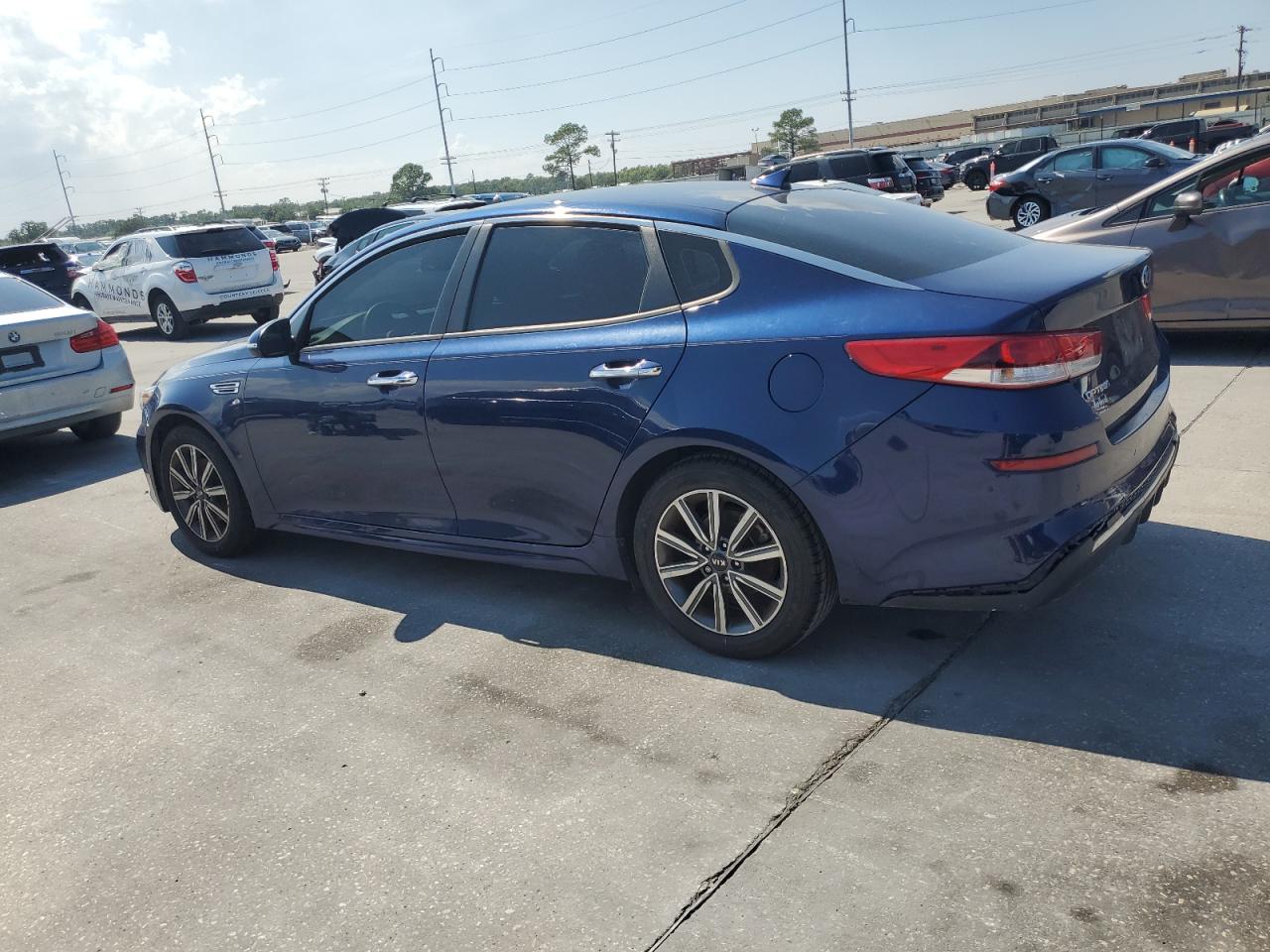 Obraz 2 z 2019 KIA OPTIMA LX 2019 z VIN 5XXGT4L32KG345390