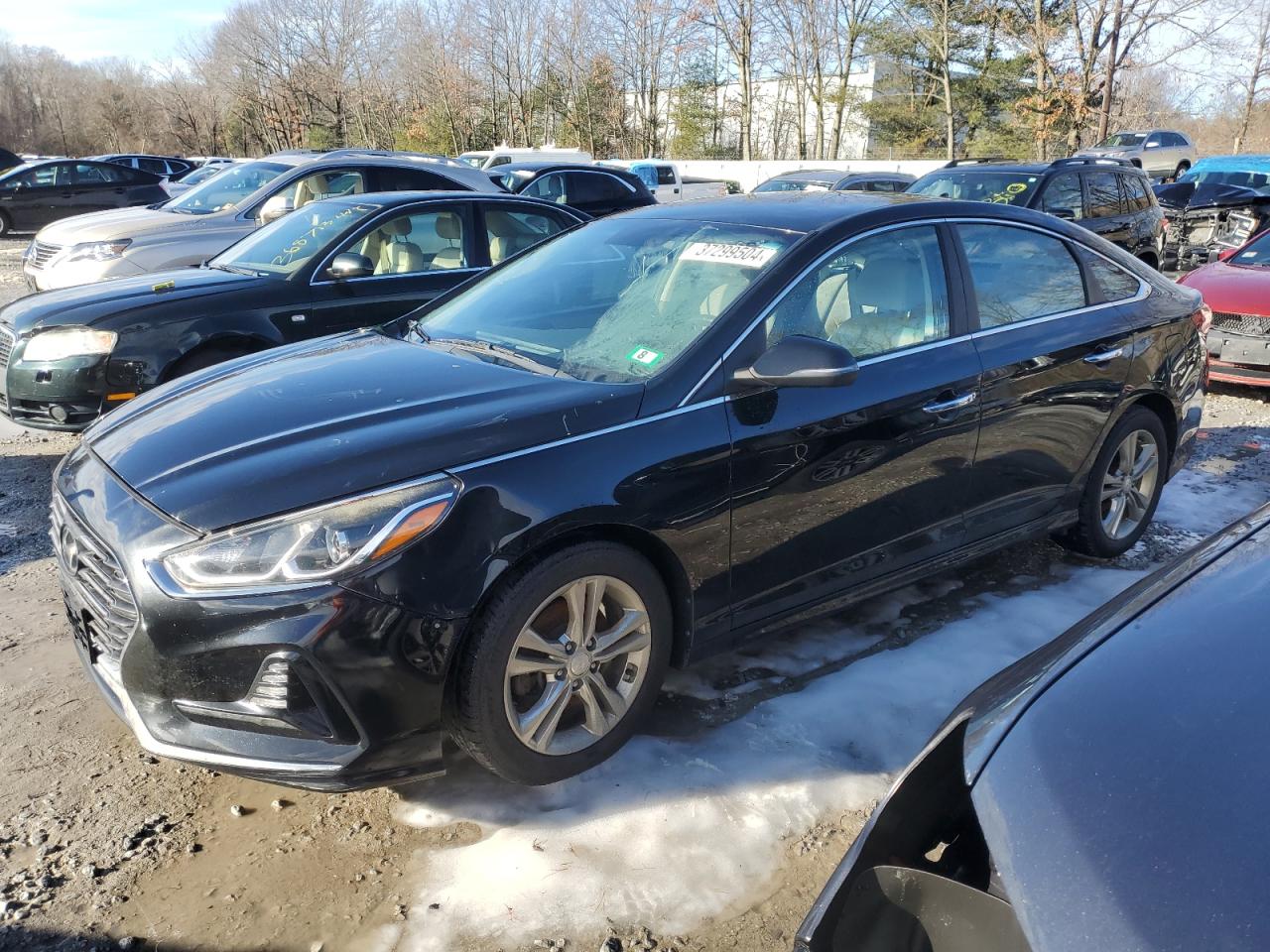 Image 1 of 2018 HYUNDAI SONATA SPORT 2018 with VIN 5NPE34AF3JH636245