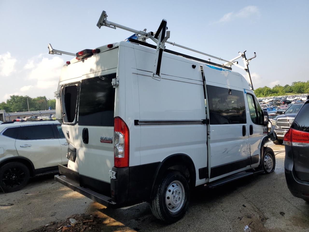 Image 3 of 2021 RAM PROMASTER 1500 1500 HIGH 2021 with VIN 3C6LRVBG9ME515447