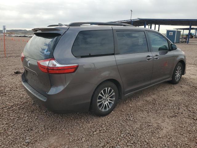 Image 3 of 2019 TOYOTA SIENNA XLE 2019 with VIN 5TDYZ3DC4KS978256