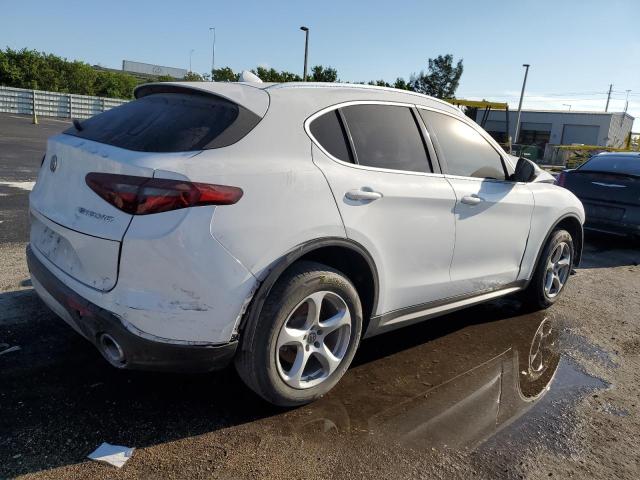 Image 3 of 2019 ALFA ROMEO STELVIO  2019 with VIN ZASPAJAN4K7C41802