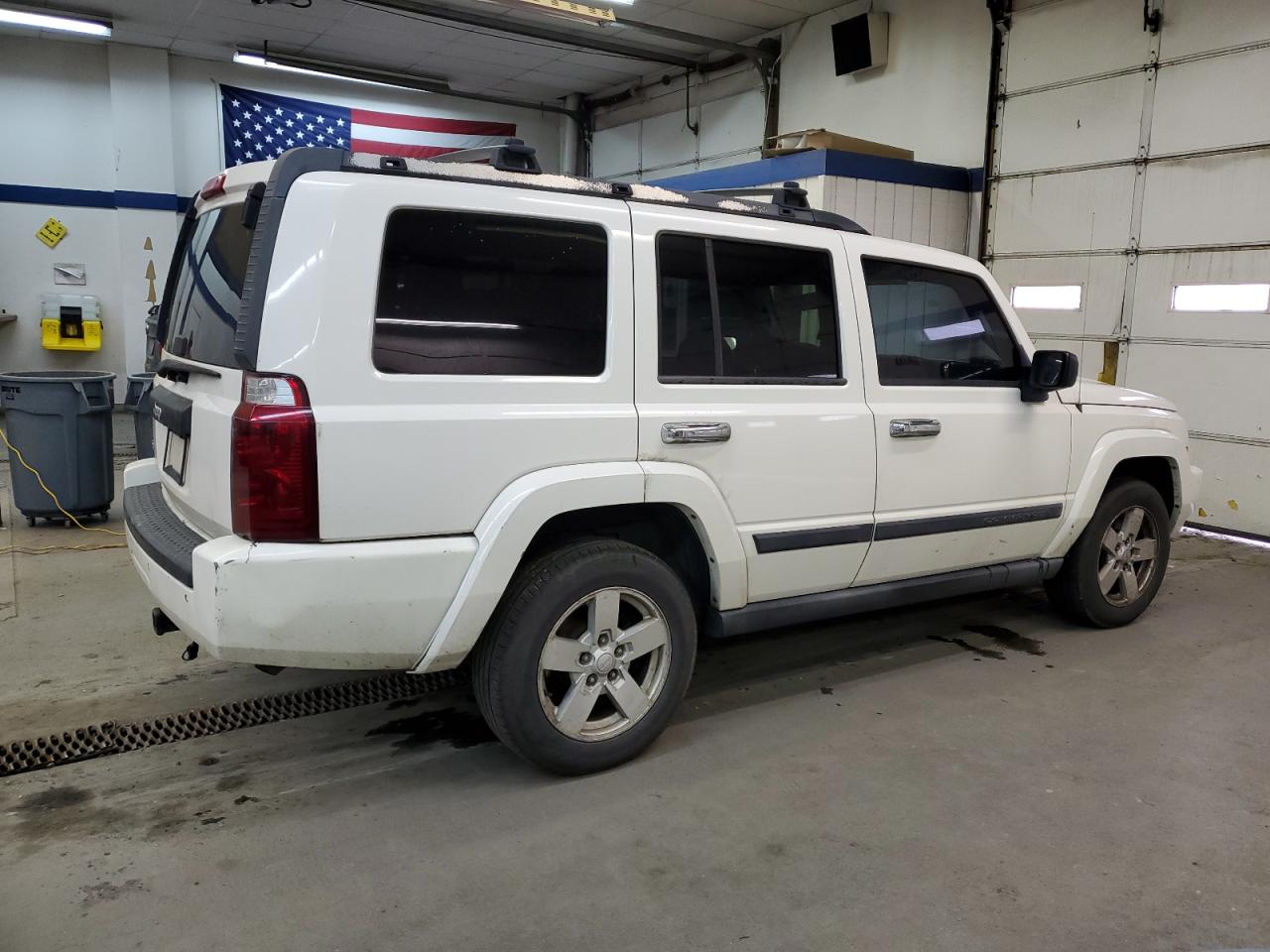 Изображение 3 2006 JEEP COMMANDER  2006 с VIN 1J8HG48K76C237516