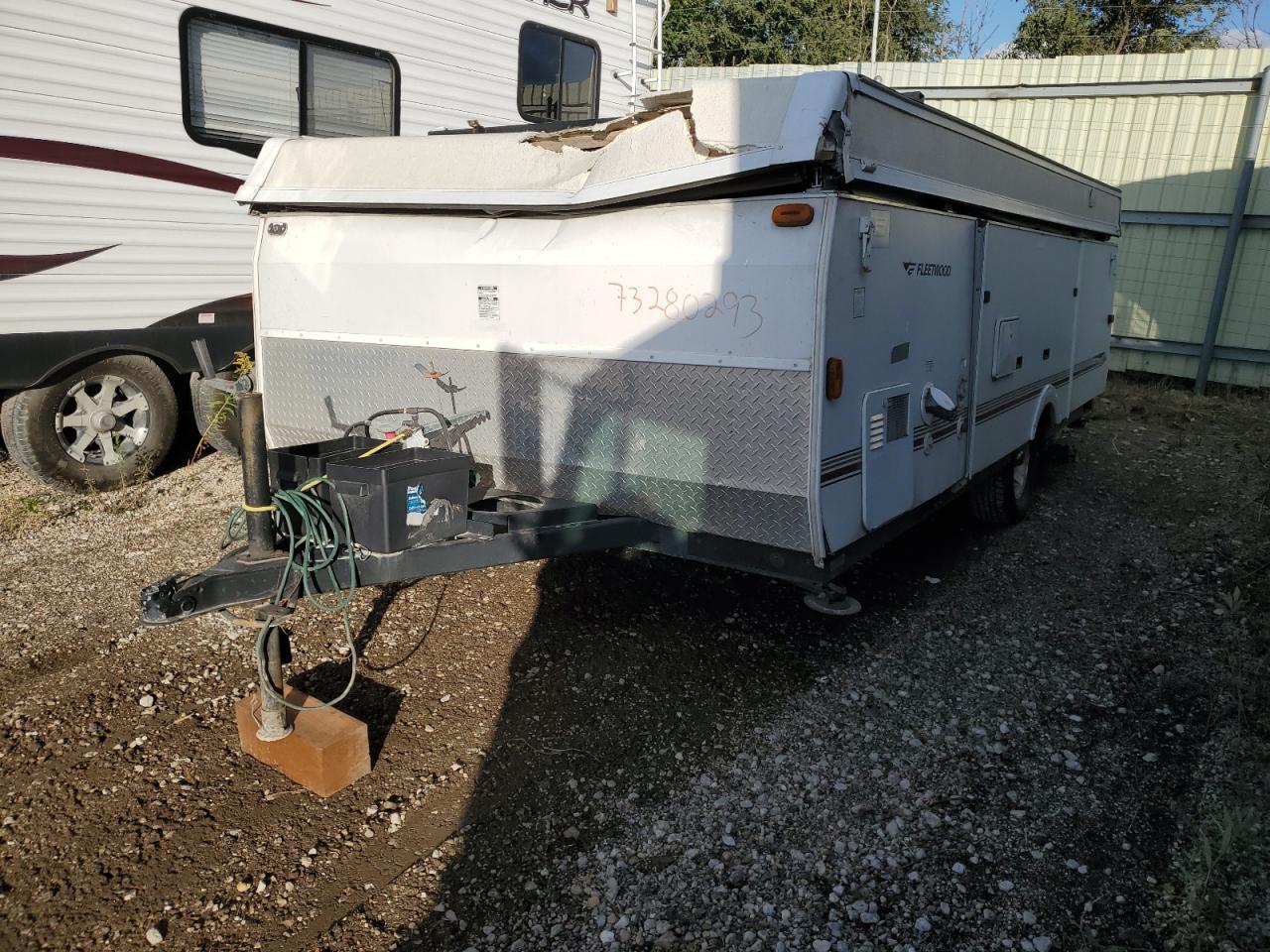 Image 2 of 2008 FLEETWOOD TRAILER 2008 with VIN 4CG631H1587208044