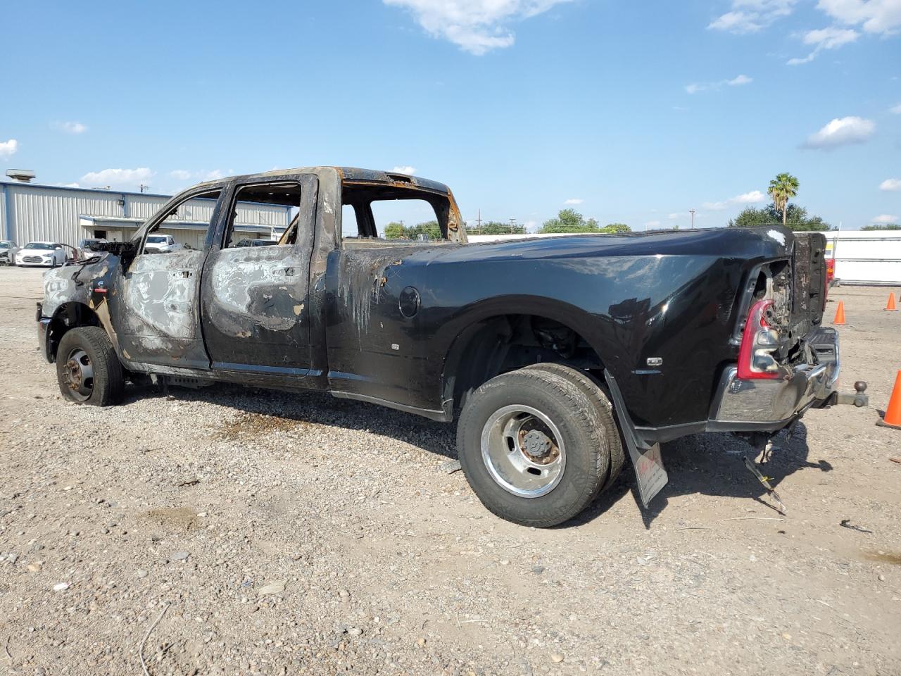 Obraz 2 z 2020 RAM 3500 BIG HORN 2020 z VIN 3C63RRHLXLG115492