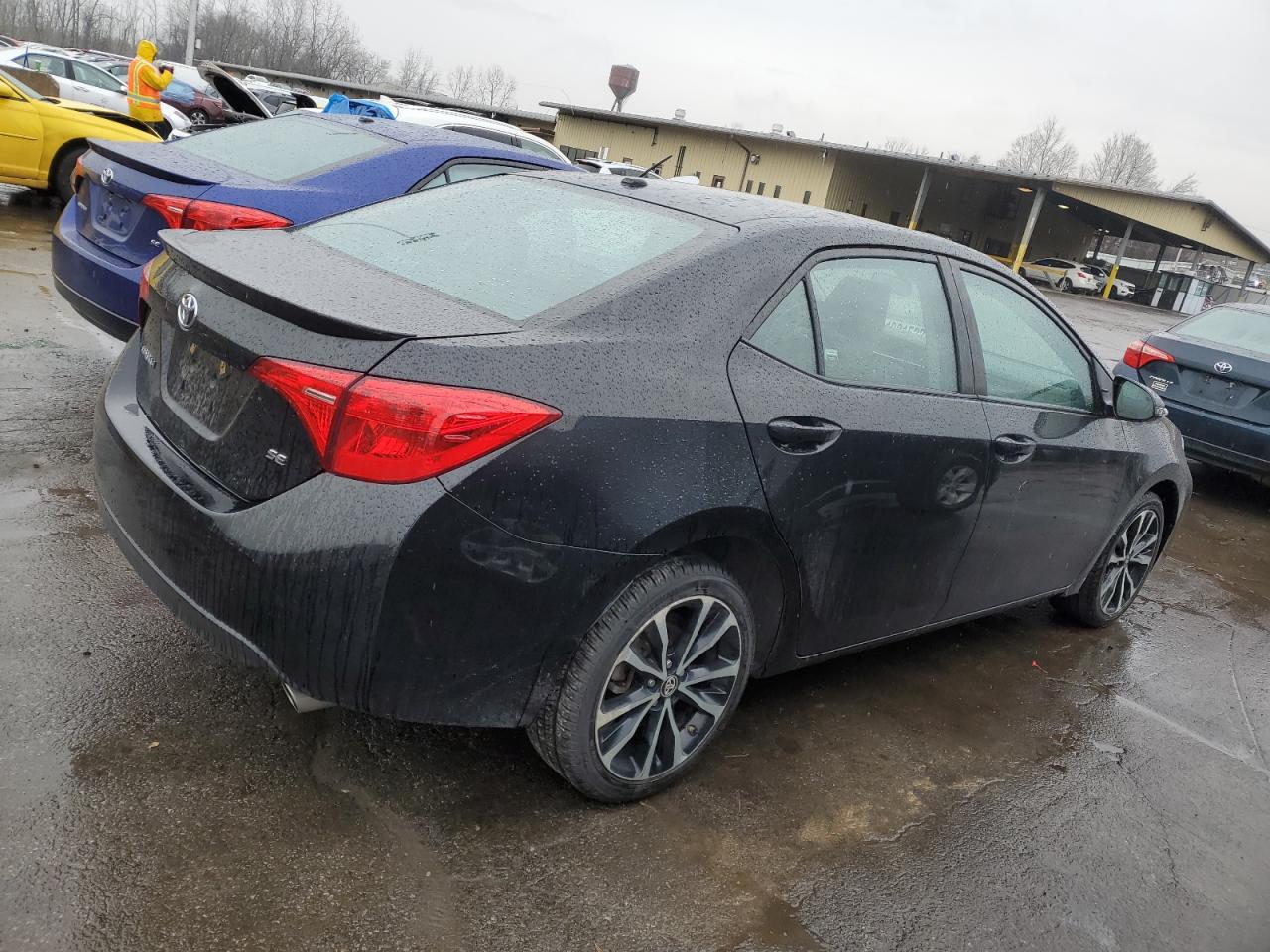 Obraz 3 z 2019 TOYOTA COROLLA L 2019 z VIN 2T1BURHE6KC199579