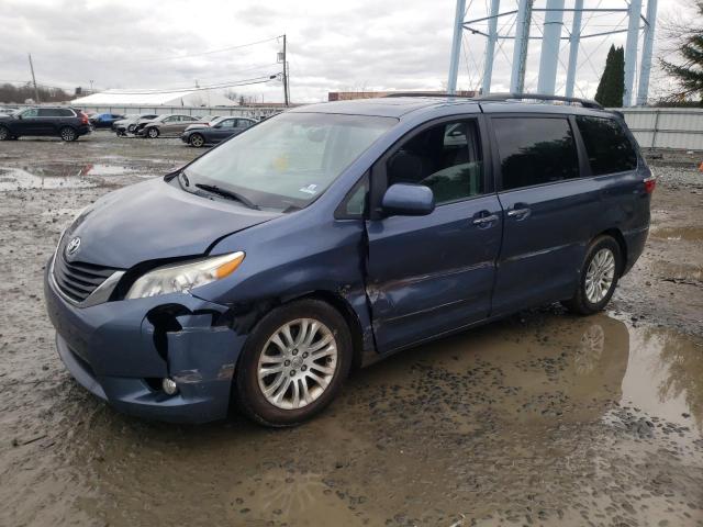 Image 1 of 2015 TOYOTA SIENNA XLE 2015 with VIN 5TDYK3DC0FS651072