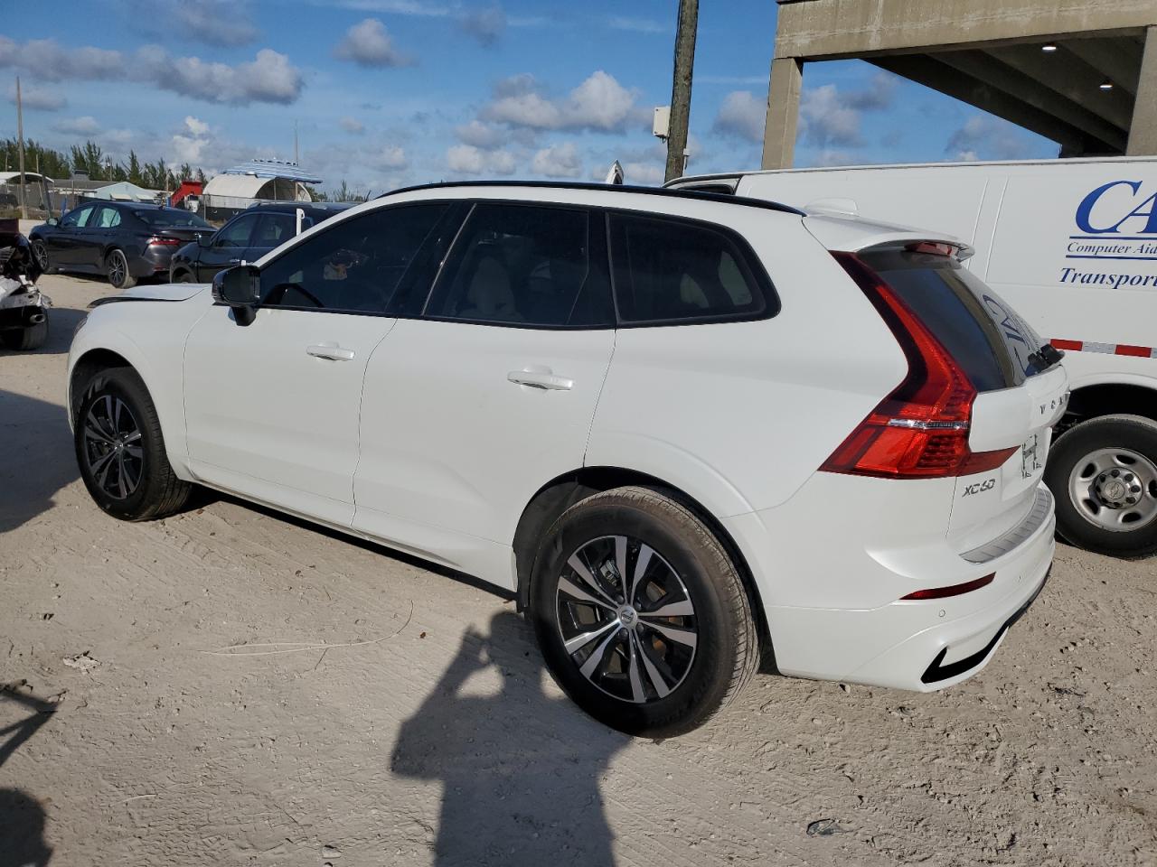 Image 2 of 2024 VOLVO XC60 CORE 2024 with VIN YV4L12RK4R1761564