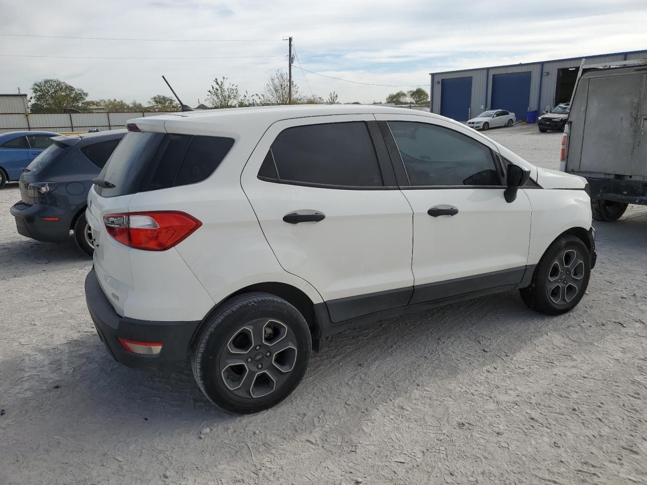 Obraz 3 z 2018 FORD ECOSPORT S 2018 z VIN MAJ3P1RE0JC223769