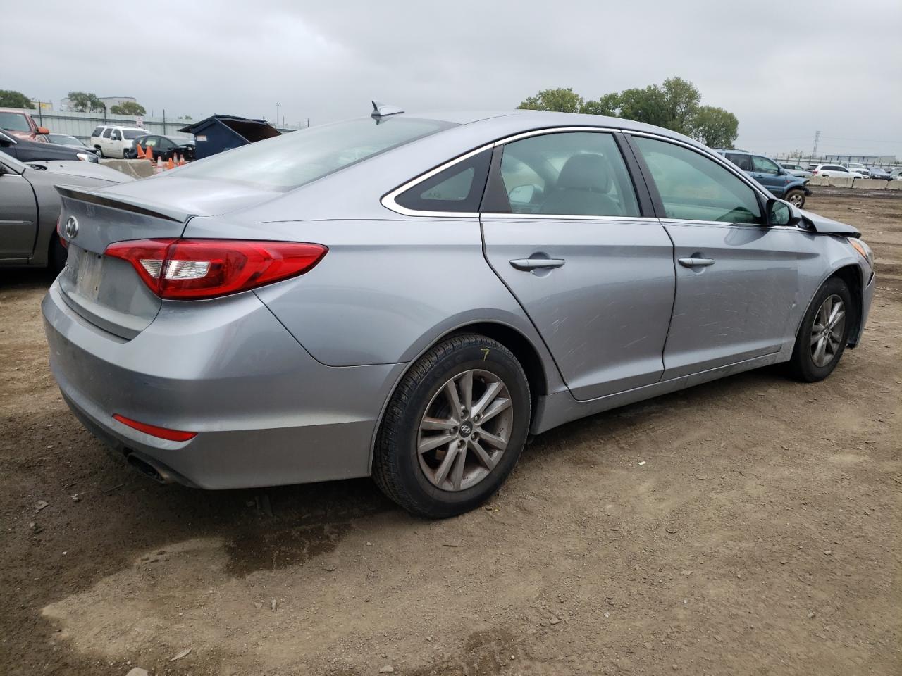 Image 3 of 2016 HYUNDAI SONATA SE 2016 with VIN 5NPE24AF6GH294849
