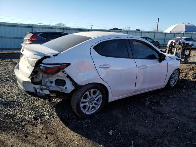 Obraz 3 z 2017 TOYOTA YARIS IA  2017 z VIN 3MYDLBYV0HY150472