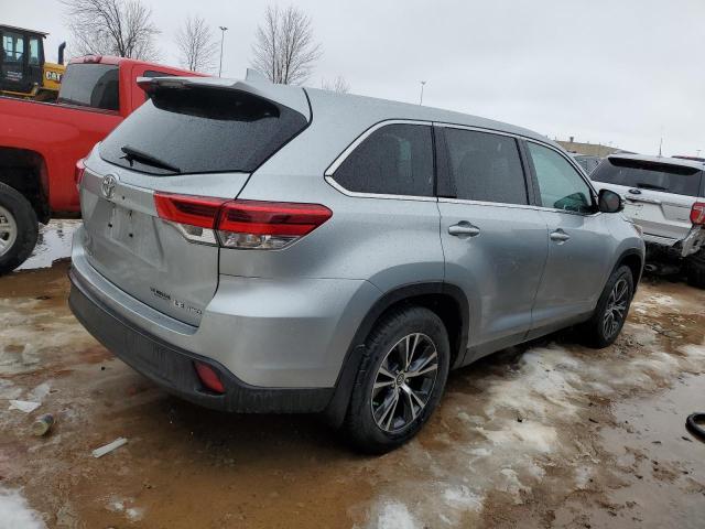 Image 3 of 2019 TOYOTA HIGHLANDER LE 2019 with VIN 5TDBZRFH6KS737042