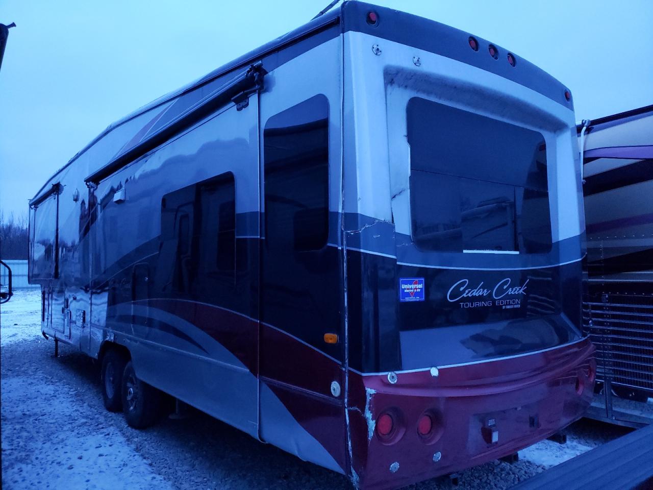 Image 3 of 2011 WILDWOOD CEDARCREEK 2011 with VIN 4X4FCRM2XRS204498