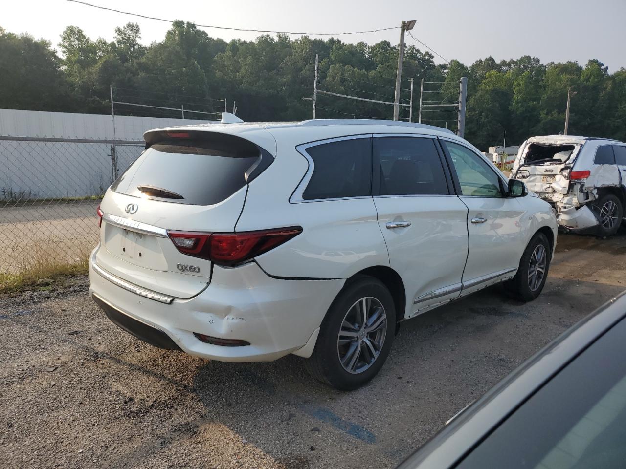 Image 3 of 2020 INFINITI QX60 LUXE 2020 with VIN 5N1DL0MN0LC541983