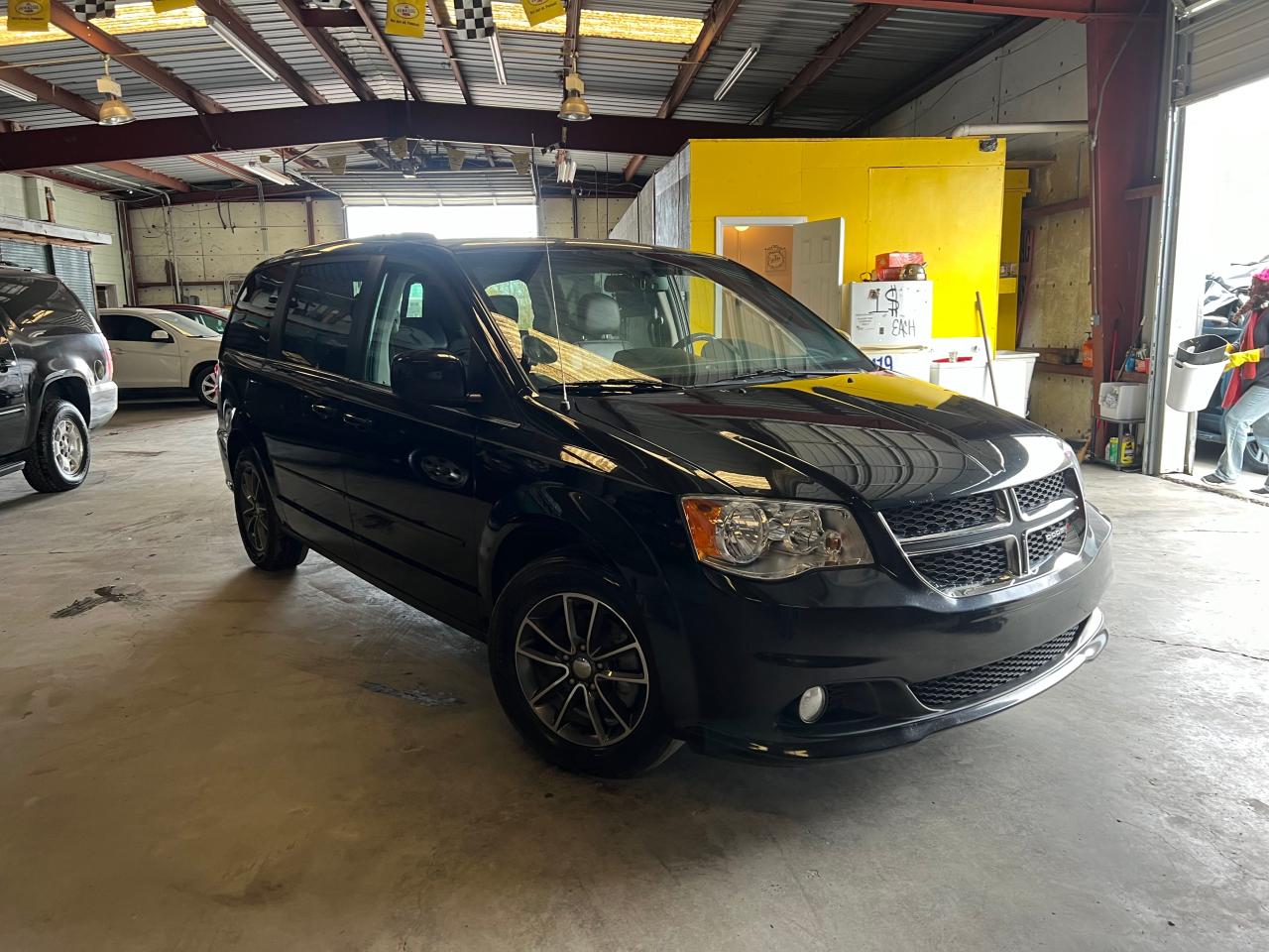 2017 DODGE GRAND CARAVAN SXT 2017 image
