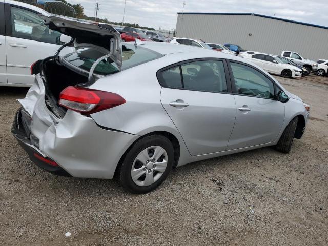 Image 3 of 2018 KIA FORTE LX 2018 with VIN 3KPFK4A7XJE227227