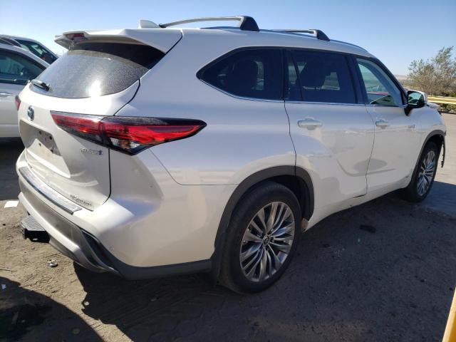 Image 3 of 2021 TOYOTA HIGHLANDER HYBRID PLATINUM 2021 with VIN 5TDEBRCHXMS051417