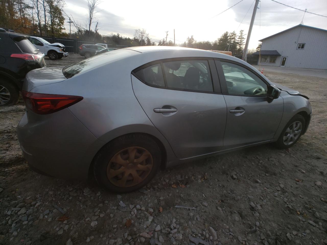 Obraz 3 z 2014 MAZDA 3 SPORT 2014 z VIN JM1BM1U73E1145206