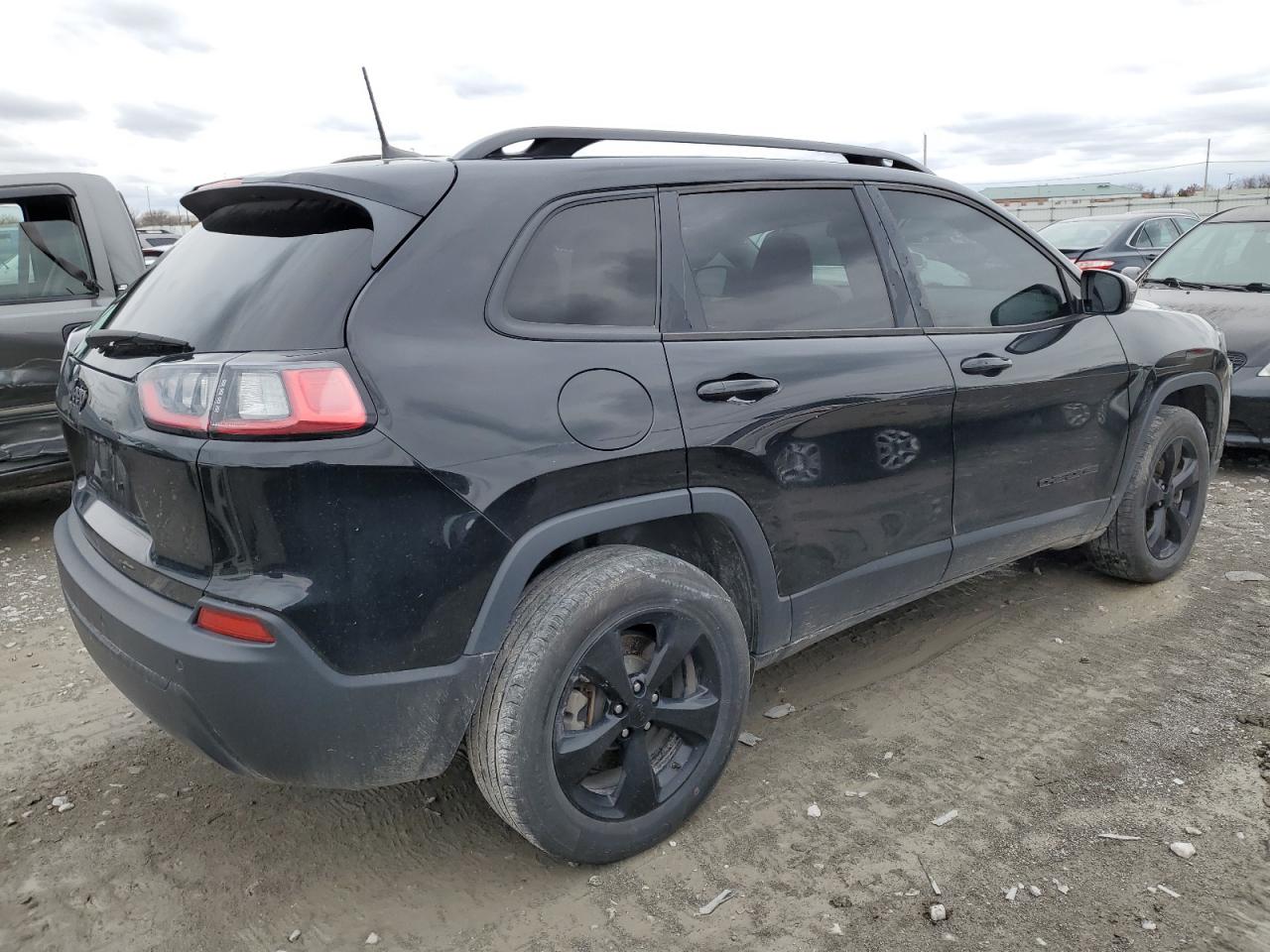 Image 3 of 2019 JEEP CHEROKEE LATITUDE PLUS 2019 with VIN 1C4PJMLB6KD432412