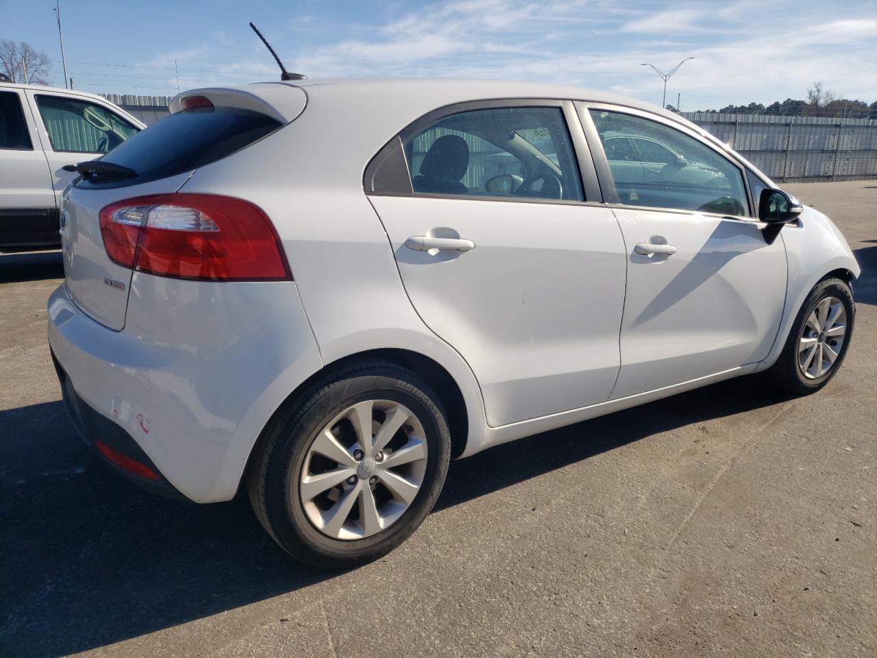 Image 3 of 2012 KIA RIO EX 2012 with VIN KNADN5A3XC6013295