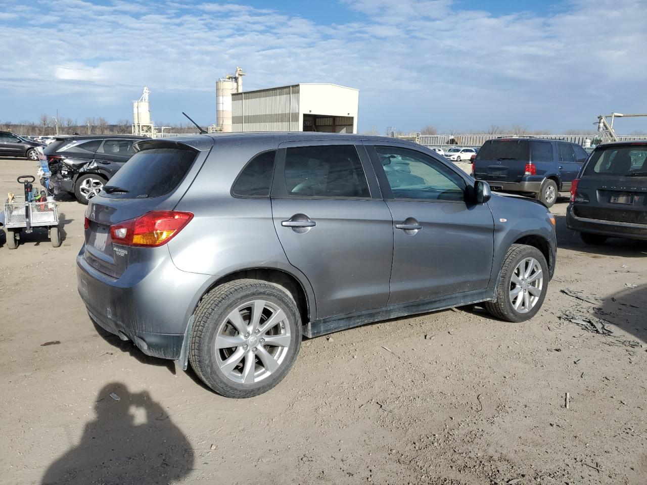 Obraz 3 z 2015 MITSUBISHI OUTLANDER SPORT ES 2015 z VIN 4A4AR3AU7FE005665
