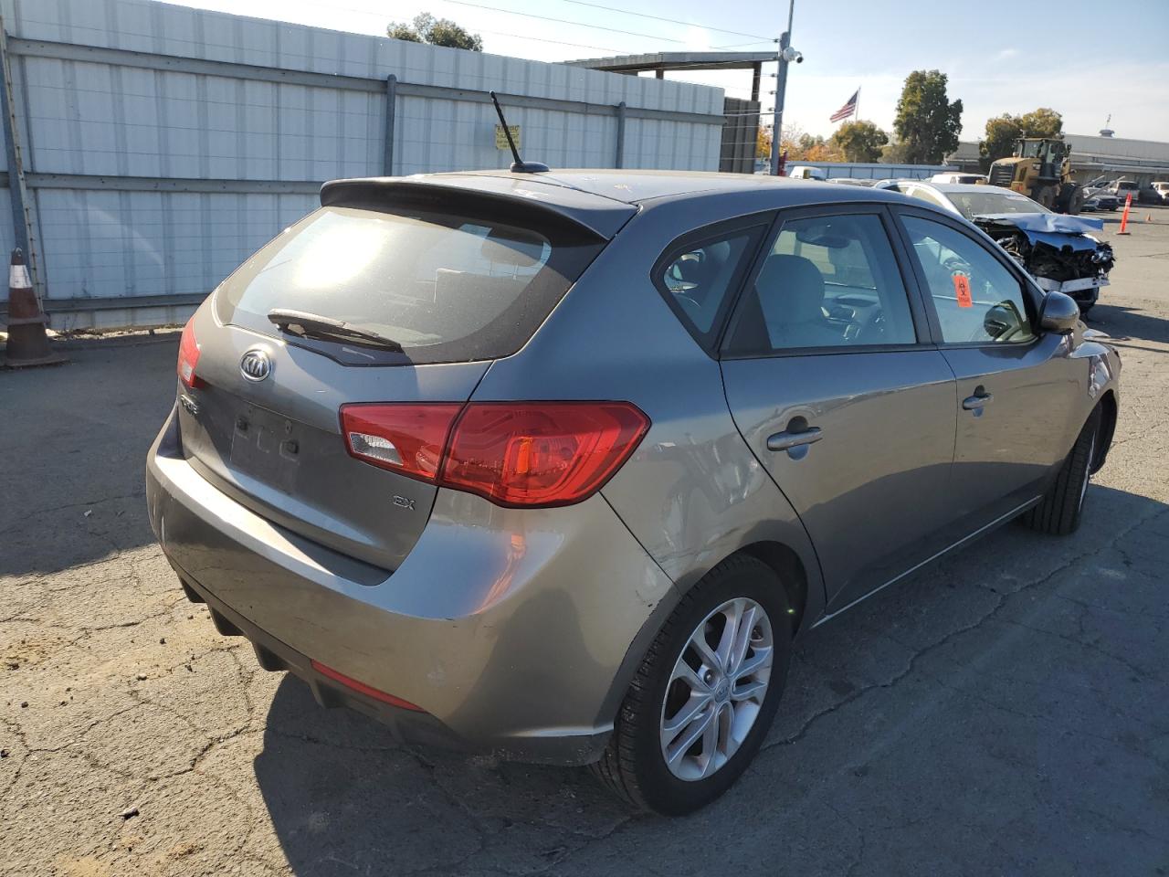 Image 3 of 2012 KIA FORTE EX 2012 with VIN KNAFU5A20C5493517